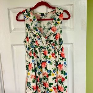 Old Navy Floral Maternity Dress with Pockets